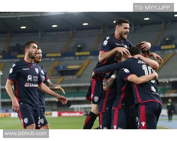 2019年11月莱切与卡利亚里激战成名的精彩对决回顾